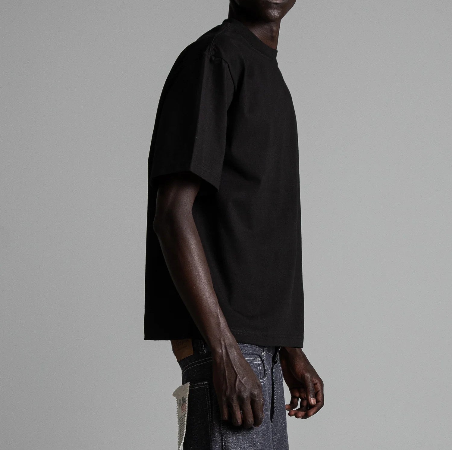 Shaka 7.5oz Max Heavyweight Cropped Tee